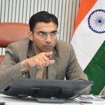 विशेषाधिकार का प्रयोग कर डीएम ने दोषी इंस्पेक्टर पिता का शस्त्र लाईसेंस किया निलम्बित;  एसएसपी को असलहा जब्त करने के हुए आदेश