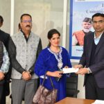 आपदा में बिखरे 48 परिवारों को जिला प्रशासन ने वितरित की 17 लाख की आर्थिक सहायता