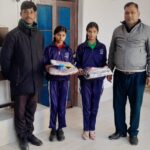 परिस्थितियों से वीरान बचपन; जरूरतमंद असहायों के अधिकारों के संरक्षण को दृढ़ संकल्प डीएम सविन ; शिक्षा की मुख्यधारा से जुड़ता सड़क पर बिखरा बचपन