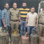 डीएम के निर्देशन में आज देर शाम काली बस्ती सहस्त्रधारा रोड पर छापेमारी; 7 सिलेंडर जब्त