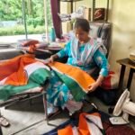 हर घर लहराएगा दून का हैंडमेड तिरंगा,समूह की महिलाओं द्वारा बनाया गया तिरंगा हर घर लहराएगा